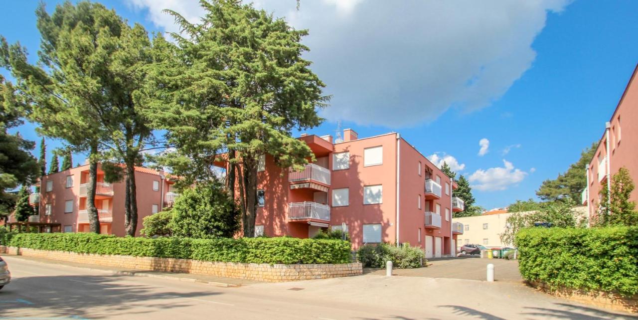Vesna S Apartment Novigrad Istria Exterior foto